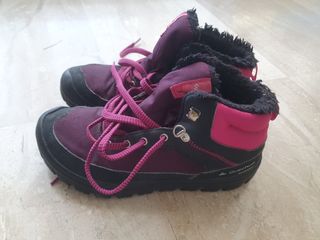 Botas de montaña niña