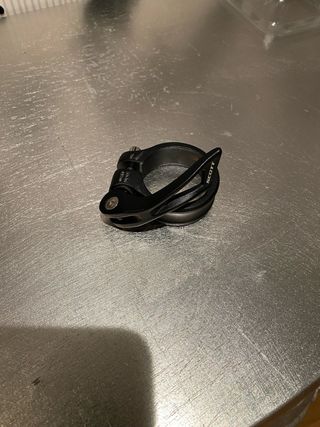 Abrazadera tija bicicleta 