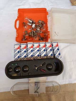 Lámparas para coche/furgoneta. Recambios