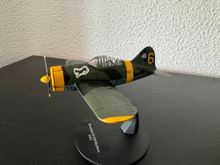 B-239 Buffalo Altaya de metal escala 1/72