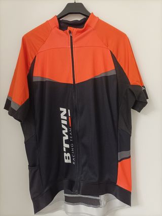 Maillot y culote ciclista Castelli 