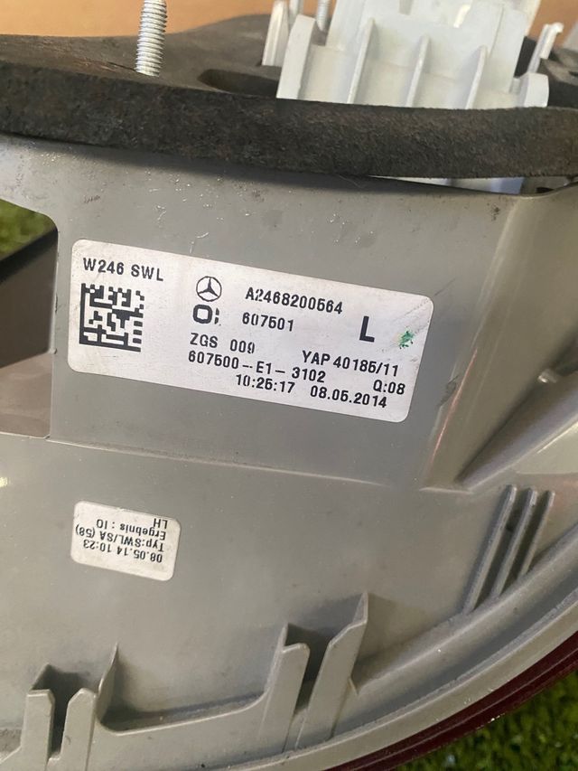 Piloto Trasero Izq. Mercedes Clase B