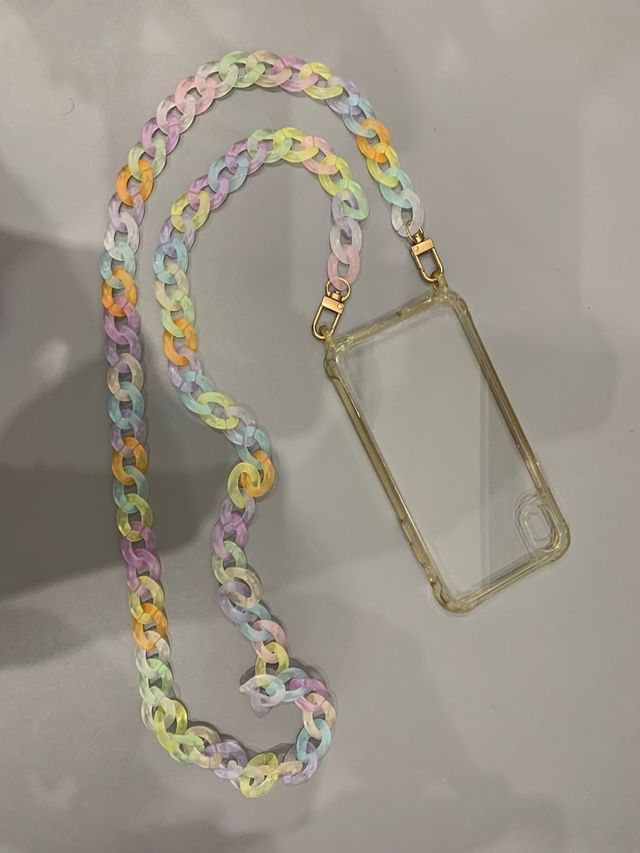 Funda Iphone + cadena de colores