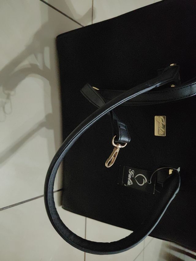 Borsa semirigida nera