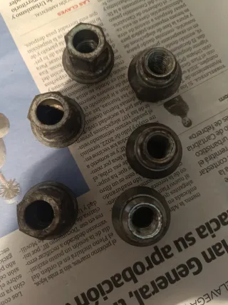 Tuercas Rueda M12 varias