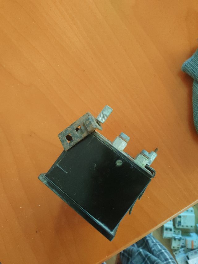 Voltímetro Gossen 250v