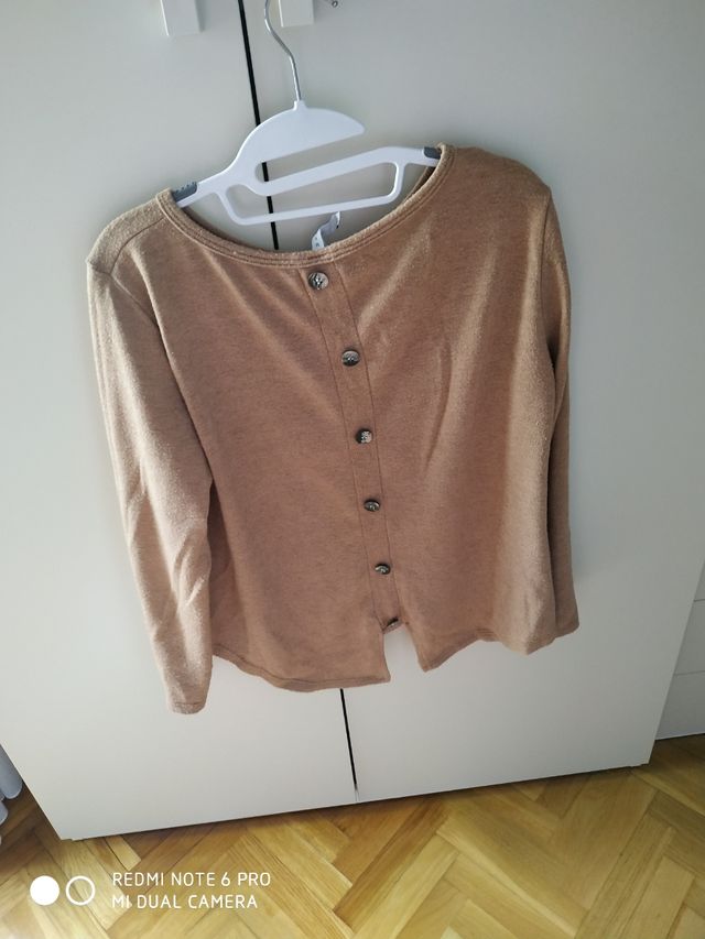 Suéter como nuevo y calentito