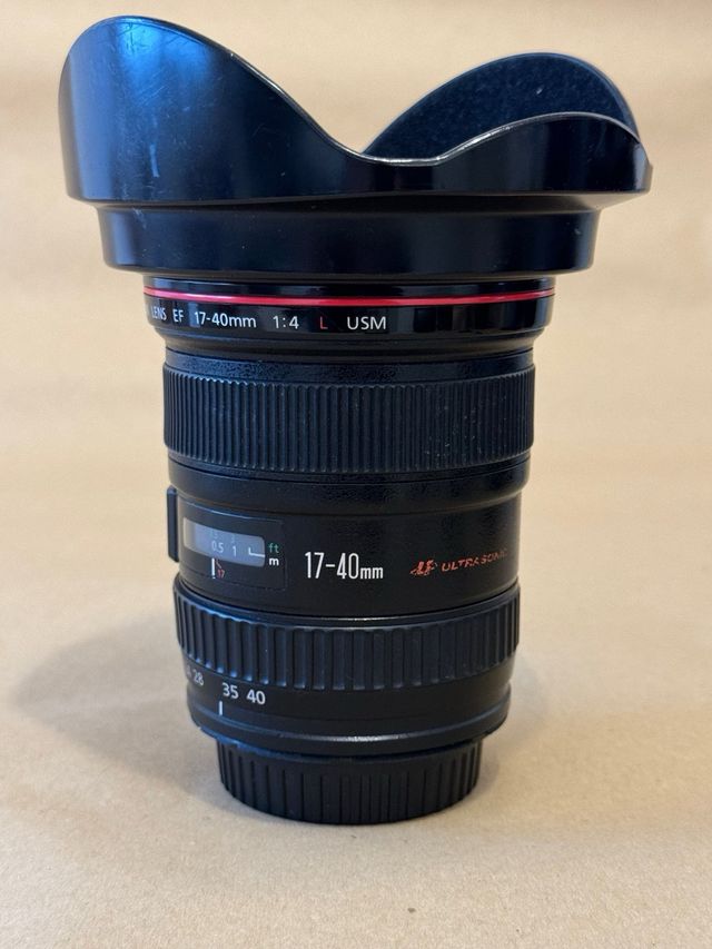 CANON EF 17-40mm f/4 L IS USM