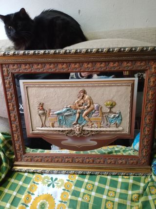 Cuadro motivos romanos en relieve 