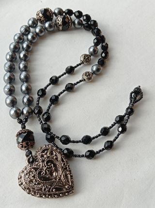 Collar perlas grises y cristal checo