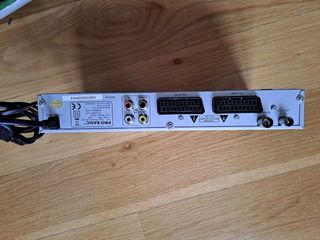 3 TDT Antiguos TV con mando a distancia