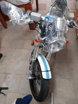 Moto Mash 125 Core Race