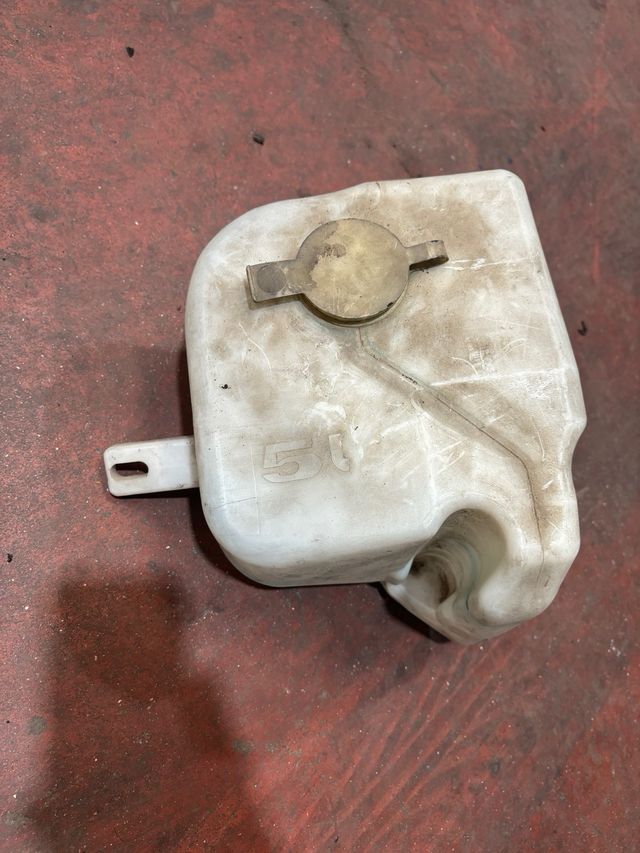 Bote de limpia bmw e36 328i 