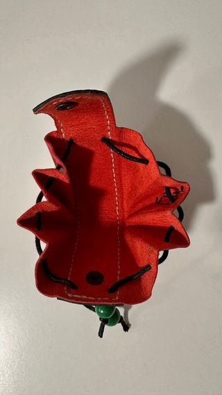 Bolsa de cuero hecha a mano