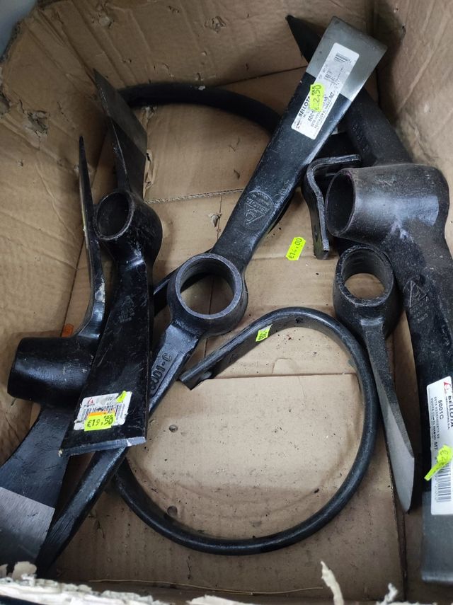 Picos y picayos para huerto