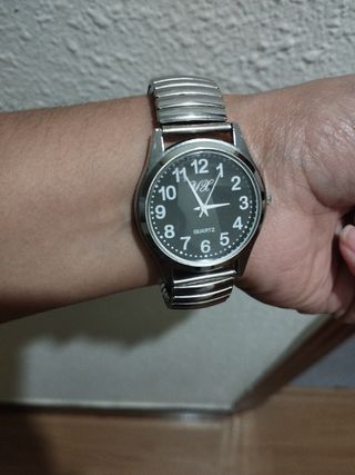 Reloj plateado