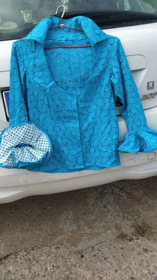 Falda y camisa de flamenca,
