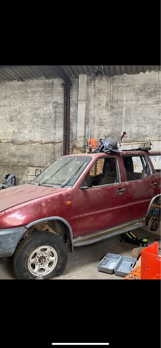 Repuestos Nissan terrano ll