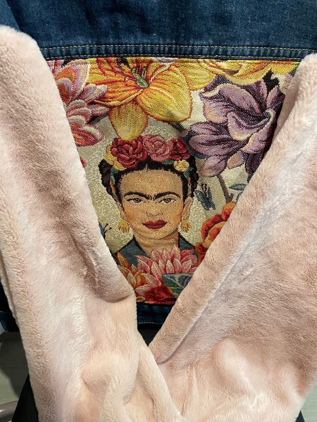 Cazadora vaquera rosa Frida Kahlo nueva