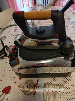 Plancha de vaporizador está nueva sin us