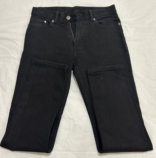 Pantalón vaquero hombre. H&M.