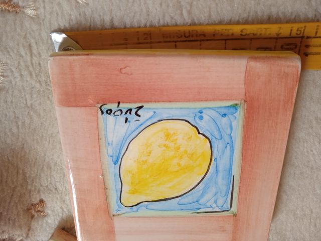 Sei sotto bicchieri di ceramica