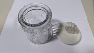 Vasetto con coperchio