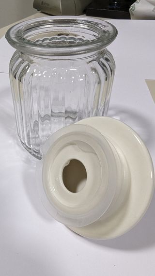 Vasetto con coperchio