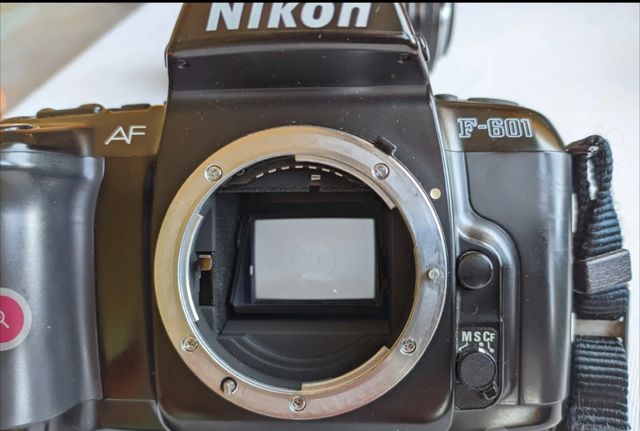 Nikon F601 + Nikon AF 35-105mm