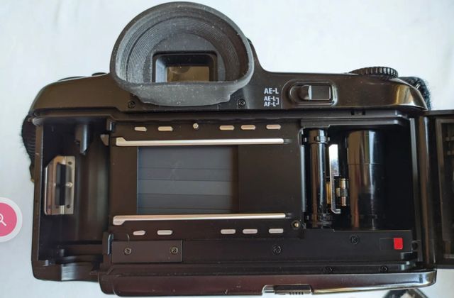 Nikon F601 + Nikon AF 35-105mm