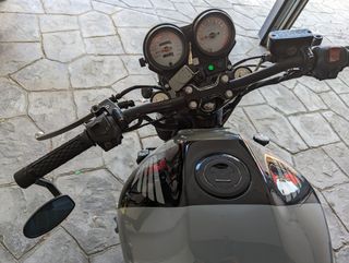 Moto Honda CB 600 cafe Racer