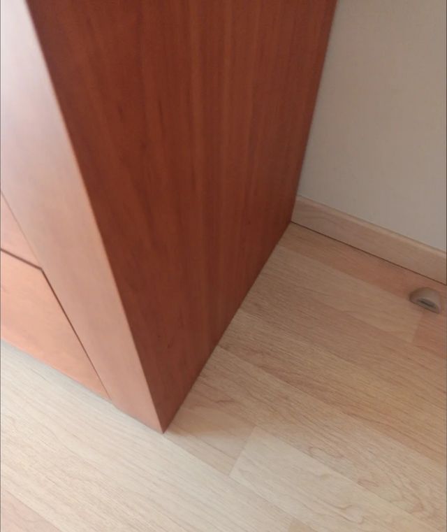 Cómoda 5 cajones medidas 1"10 altura x 42 x 72'5