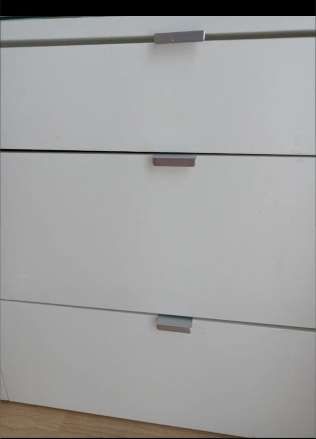 Mesita de noche-cajonera 70*50*62