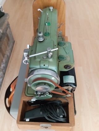 Máquina de coser Refrey transforma 🪡