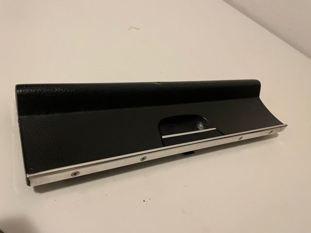 Tapa de guantera mercedes w115