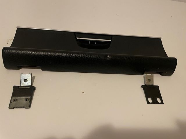 Tapa de guantera mercedes w115