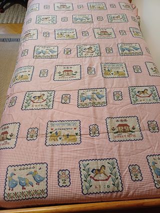 Edredón y cortinas a juego