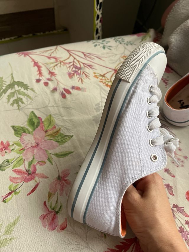 Zapatillas precio de las 2 juntas