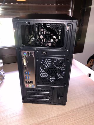 Mars Gaming MC300 Nueva (incluye Placa Base)