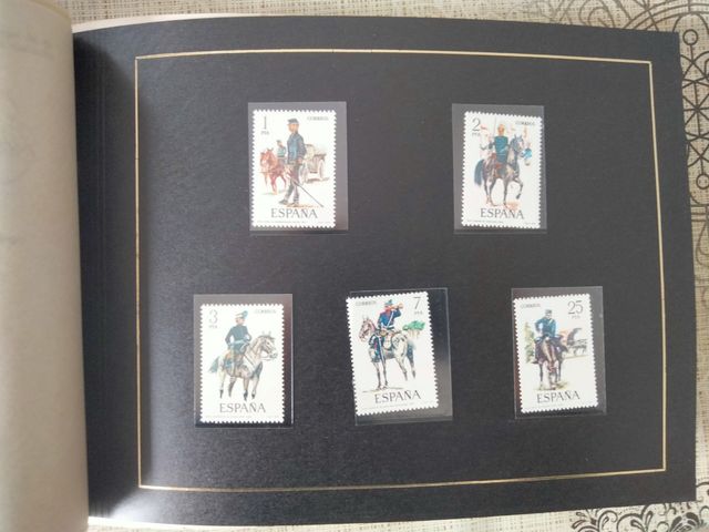 2 CARTELLE, TIMBRI, PRESENTAZIONI, E-MAIL