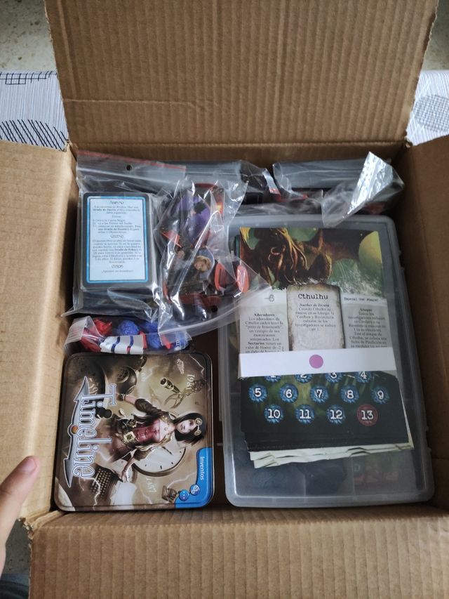 Arkham Horror 2 ed. + 3 exp. + Extras