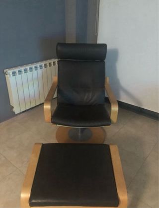 Butaca y reposapiés simil piel