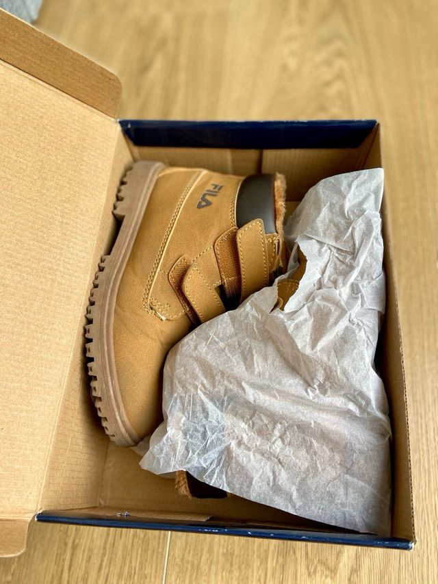 BOTAS INVIERNO CAMEL FILA TALLA 30