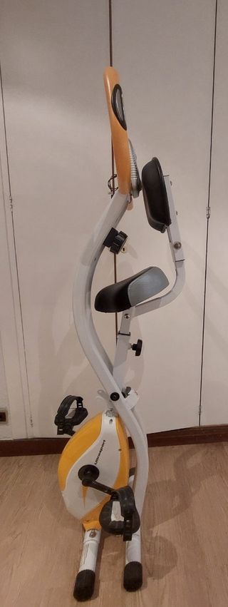 Bicicleta estática plegable