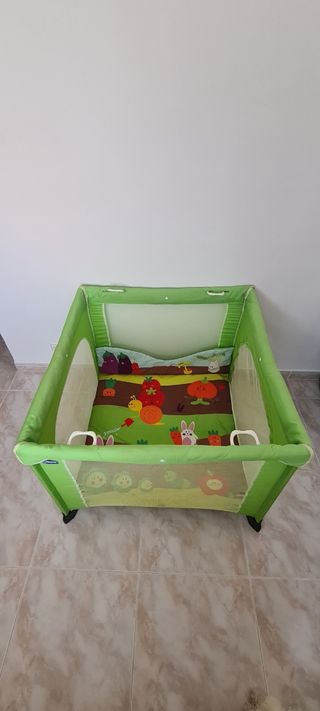 Cuna de viaje/ parque infantil chicco