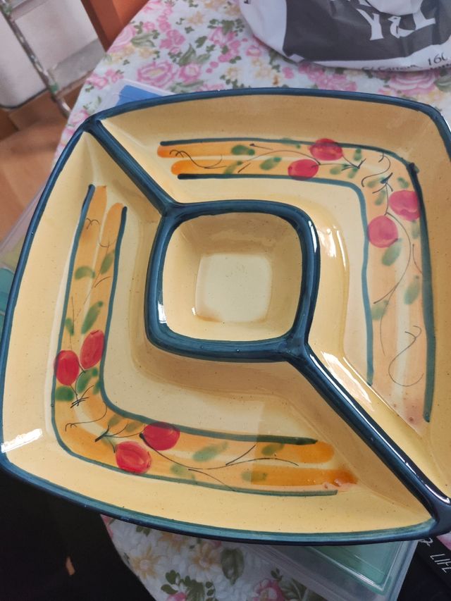 2 Platos Grandes redondo y cuadrado