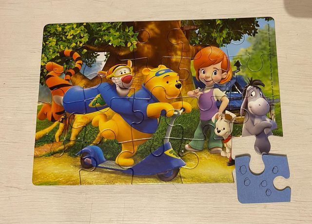Caja 5 Puzzles Winnie the Pooh Clementoni 20 pieza