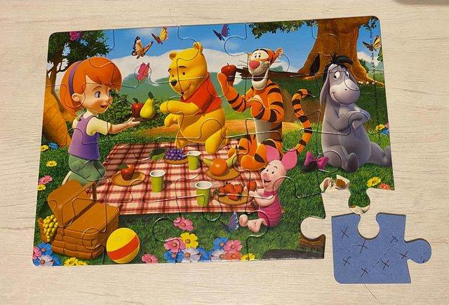 Caja 5 Puzzles Winnie the Pooh Clementoni 20 pieza