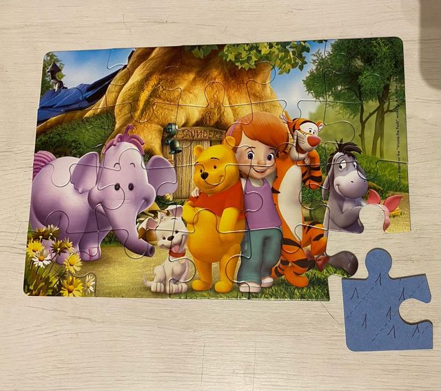Caja 5 Puzzles Winnie the Pooh Clementoni 20 pieza