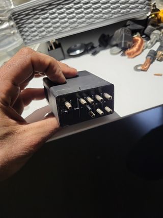Rele de inyección ralenti mercedes w124